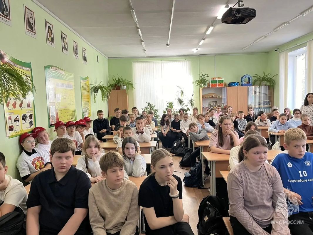 Месячник Гражданской обороны продолжается Месячник Гражданской обороны продолжается