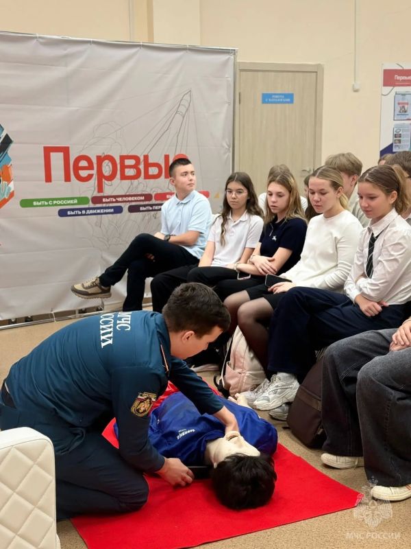Пожарные – детям!. Центр детских инициатив города Бор заручился наставнической поддержкой огнеборцев Пожарные – детям!. Центр детских инициатив города Бор заручился наставнической поддержкой огнеборцев