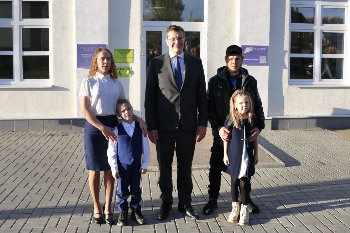 Глеб Никитин: Навестил семью участника СВО Сергея Милютина