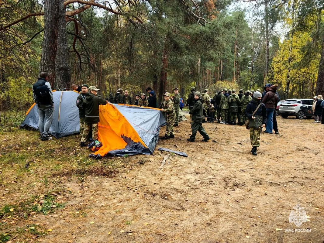 В Нижнем Новгороде прошёл слёт «Кадетский рубеж: школа выживания и спасательных операций» В Нижнем Новгороде прошёл слёт «Кадетский рубеж: школа выживания и спасательных операций»