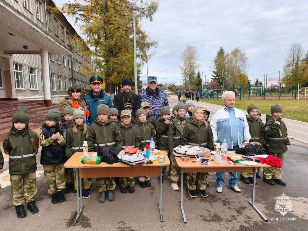 В Нижнем Новгороде прошёл слёт «Кадетский рубеж: школа выживания и спасательных операций»