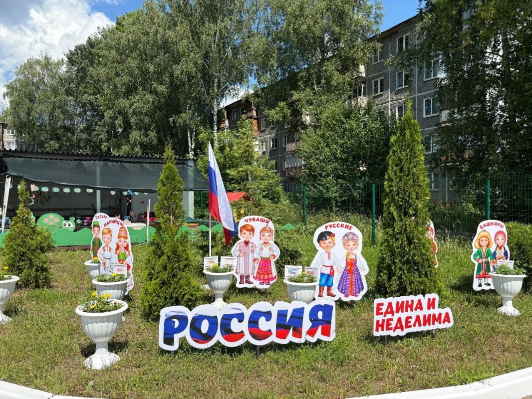 Нижний Новгород — цветущий город, даже осенью