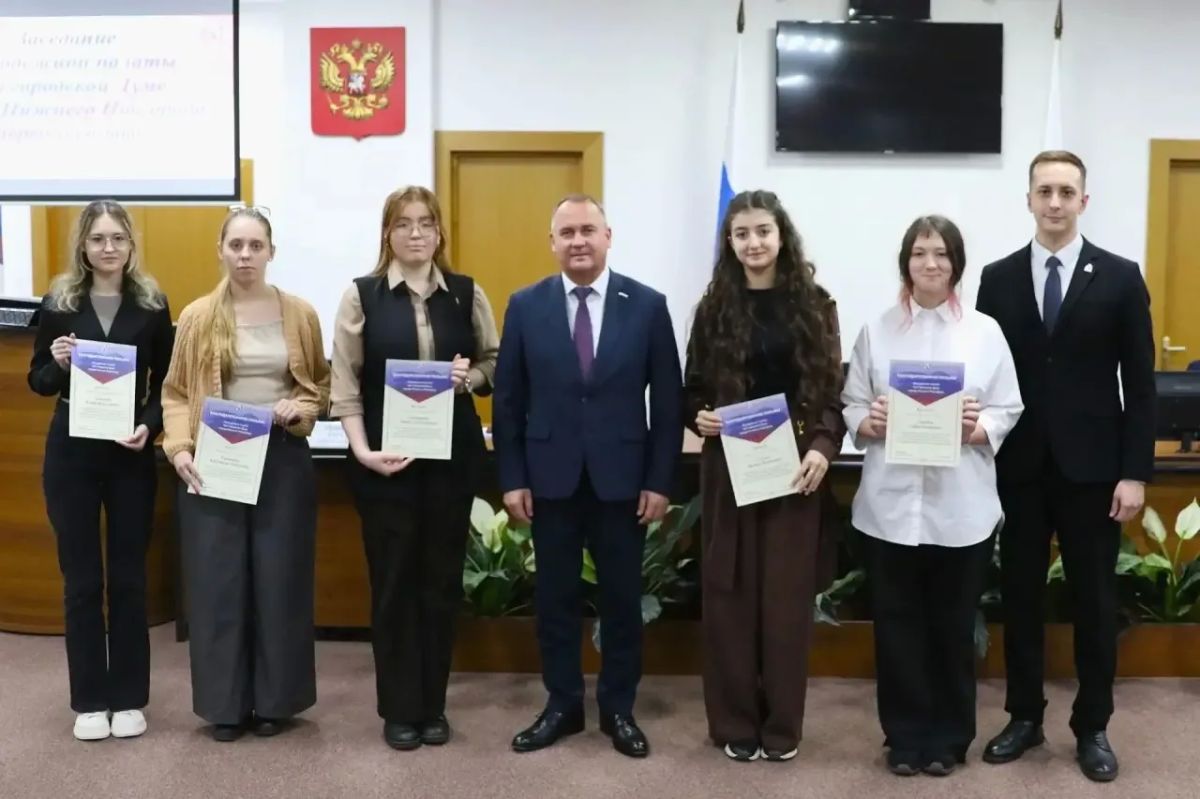 Одним из нововведений в работе первого созыва Молодежной палаты при городской Думе Нижнего Новгорода стало обязательное наставничество Одним из нововведений в работе первого созыва Молодежной палаты при городской Думе Нижнего Новгорода стало обязательное наставничество