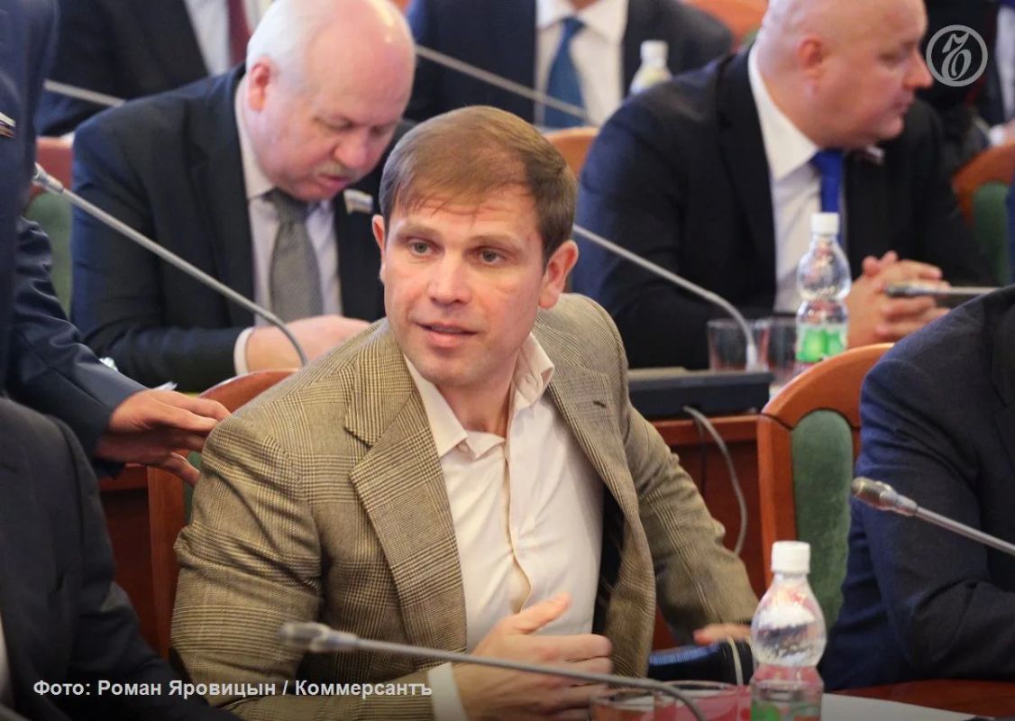 Суд взыскал 162 млн рублей с экс-главы Балахны Александра Глушкова и его брата