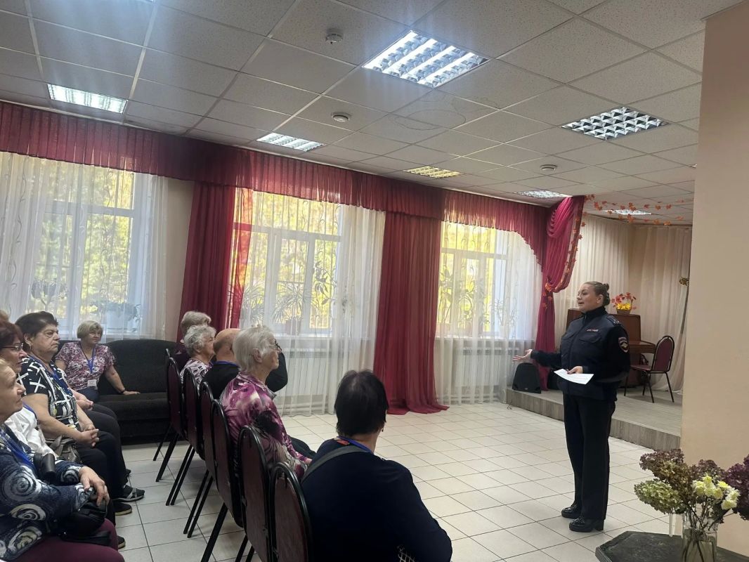 Профилактическая беседа: «Безопасность в движении» простые правила для долгой жизни Профилактическая беседа: «Безопасность в движении» простые правила для долгой жизни