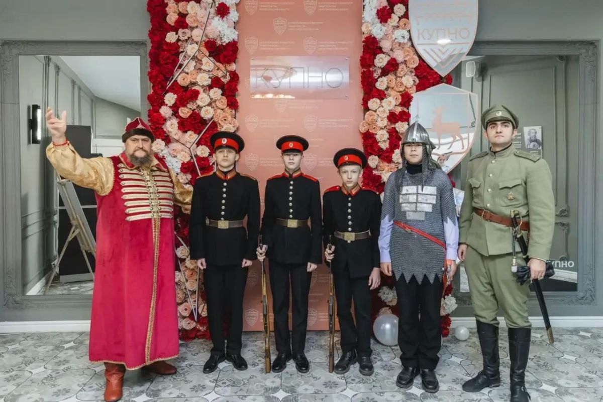 На научном фестивале «День народного единства и Народное ополчение 1612 года: новые смыслы, ценности, исторические образы» рассказал о нашем проекте «Единство — путь к Победе!» На научном фестивале «День народного единства и Народное ополчение 1612 года: новые смыслы, ценности, исторические образы» рассказал о нашем проекте «Единство — путь к Победе!»