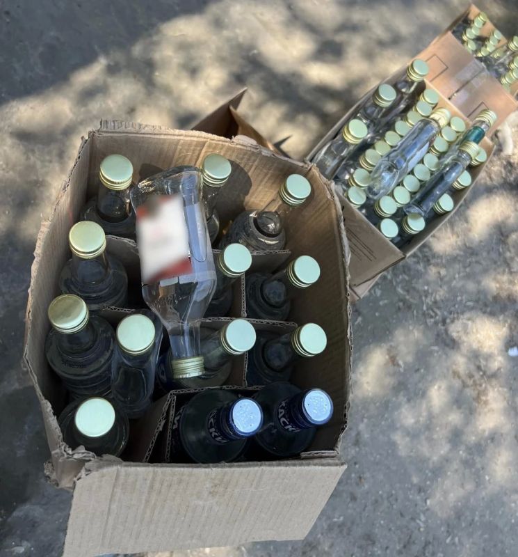 Более 1 500 единиц нелегального алкоголя изъято из незаконного оборота в ходе внеплановых рейдов в Нижнем Новгороде за 10 месяцев 2026 года