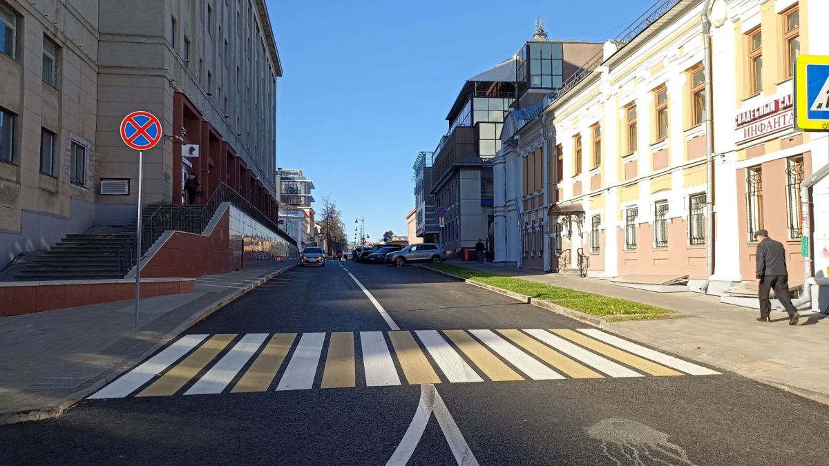 Двустороннее движение транспортных средств введено на участке улицы Звездинки Двустороннее движение транспортных средств введено на участке улицы Звездинки