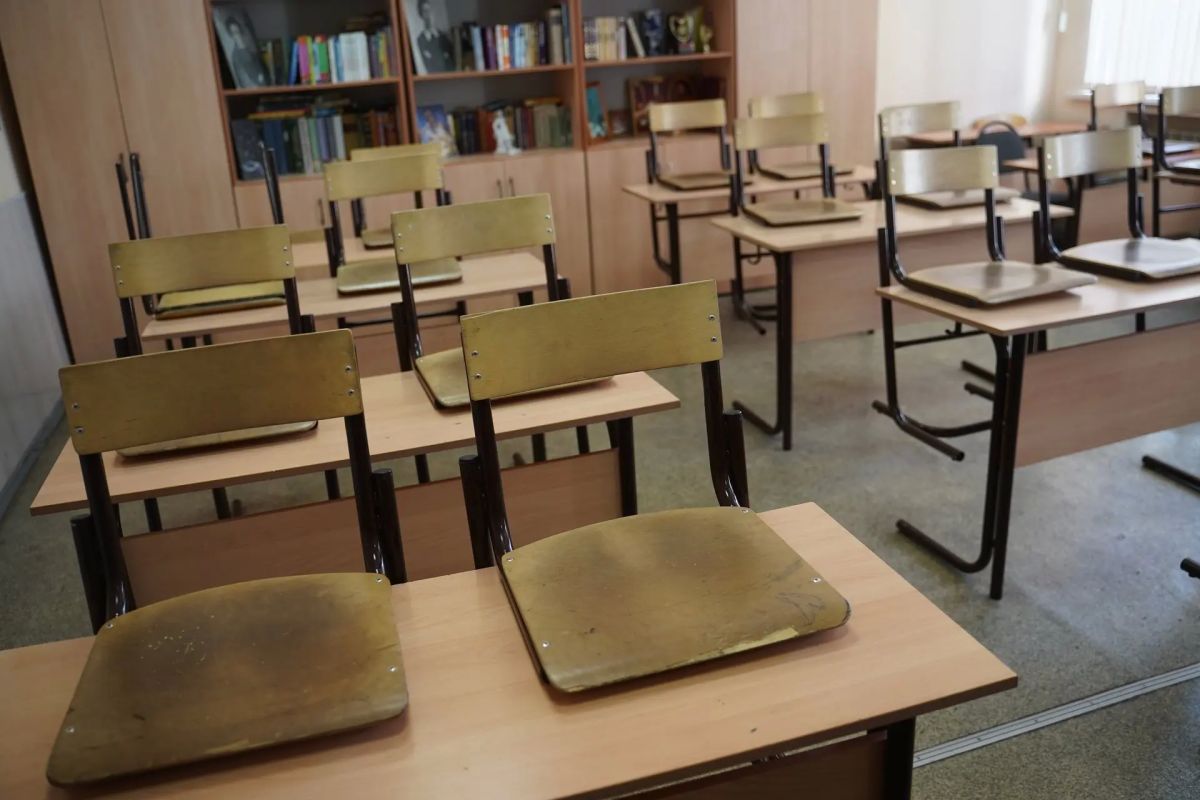 Конфликт между учителем и учеником в одной из школ Дзержинска закончился дракой