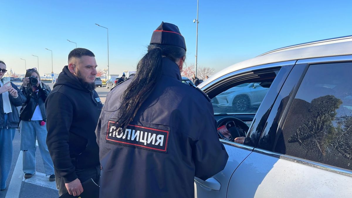 Госавтоинспекция Нижнего Новгорода провела акцию «Правила просты - за руль только трезвым» Госавтоинспекция Нижнего Новгорода провела акцию «Правила просты - за руль только трезвым»