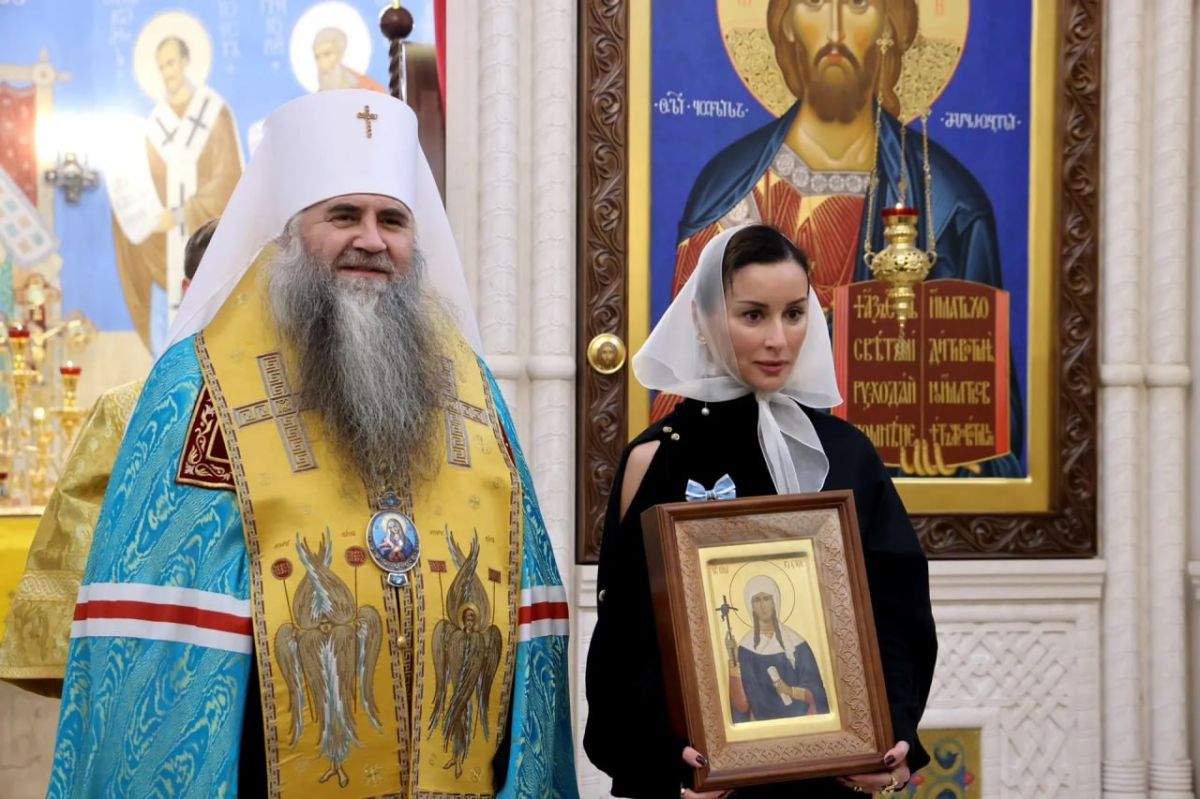 Глеб Никитин и Тина Канделаки посетили храм святой равноапостольной Нины в Нижнем Новгороде Глеб Никитин и Тина Канделаки посетили храм святой равноапостольной Нины в Нижнем Новгороде