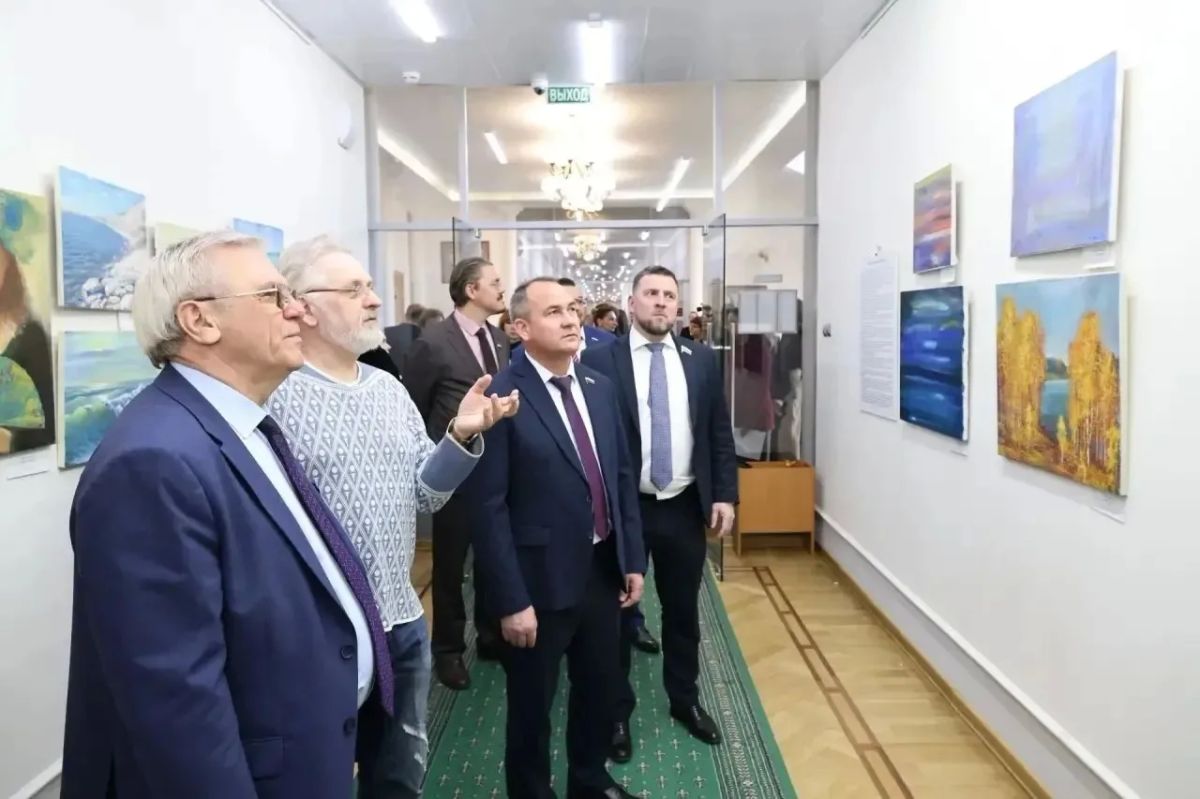Впервые в нашем парламенте открылась художественная выставка в стиле «джаз» Впервые в нашем парламенте открылась художественная выставка в стиле «джаз»