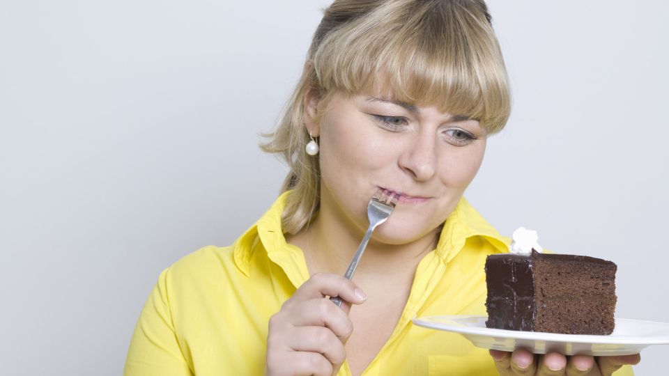 Не соль, не сахар и не картофель: именно этот продукт мешает вам похудеть