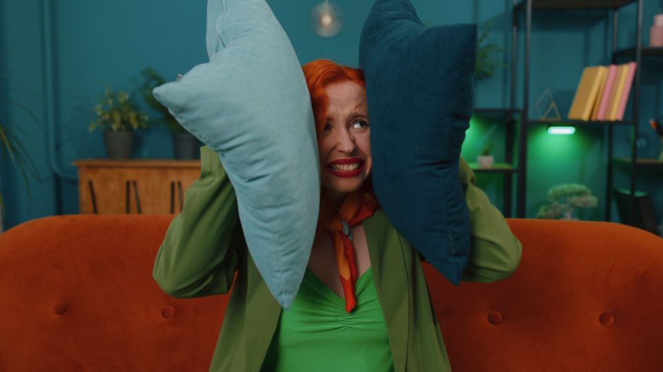 По-хорошему не хотят: как вразумить шумных соседей и самому не загреметь в полицию