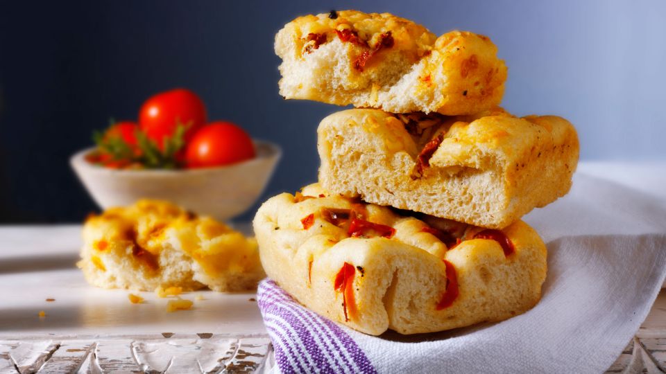 Так готовят нежные лепешки в Италии: рецепт простой как три копейки