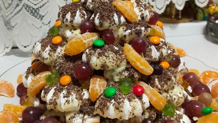 Как защитить зубы от праздничных угощений: советы стоматолога