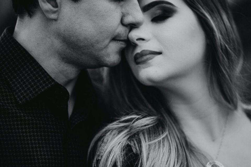 5 признаков мужской привязанности, которые нельзя игнорировать