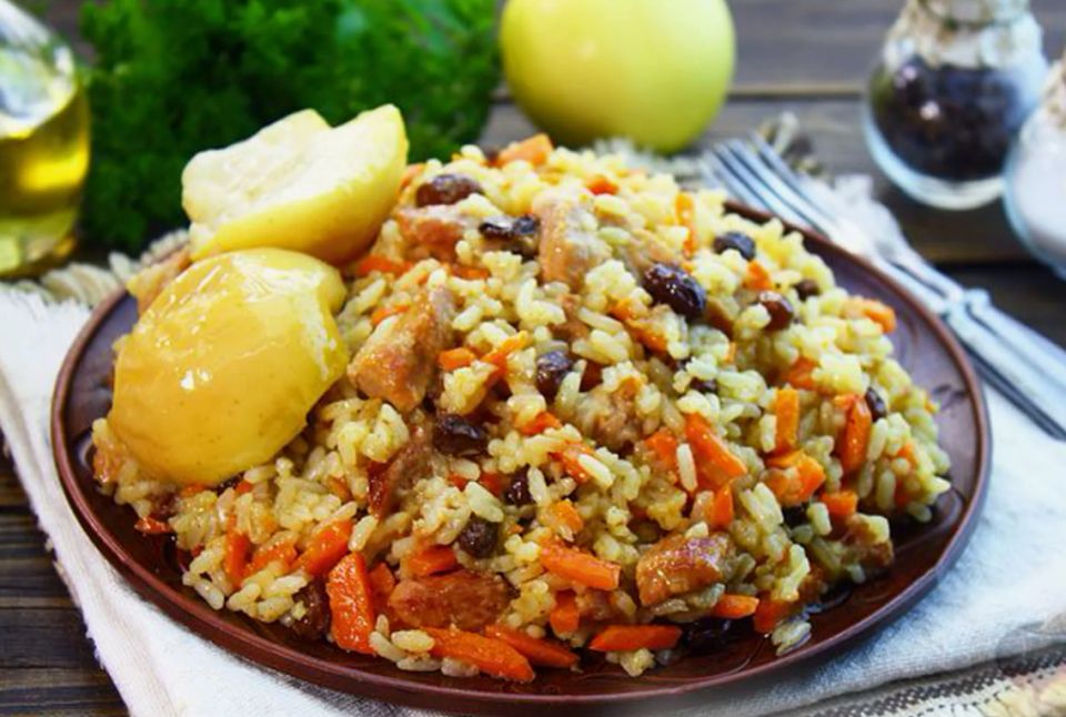 Нежный плов из свинины в духовке: пошаговый рецепт для любого повода