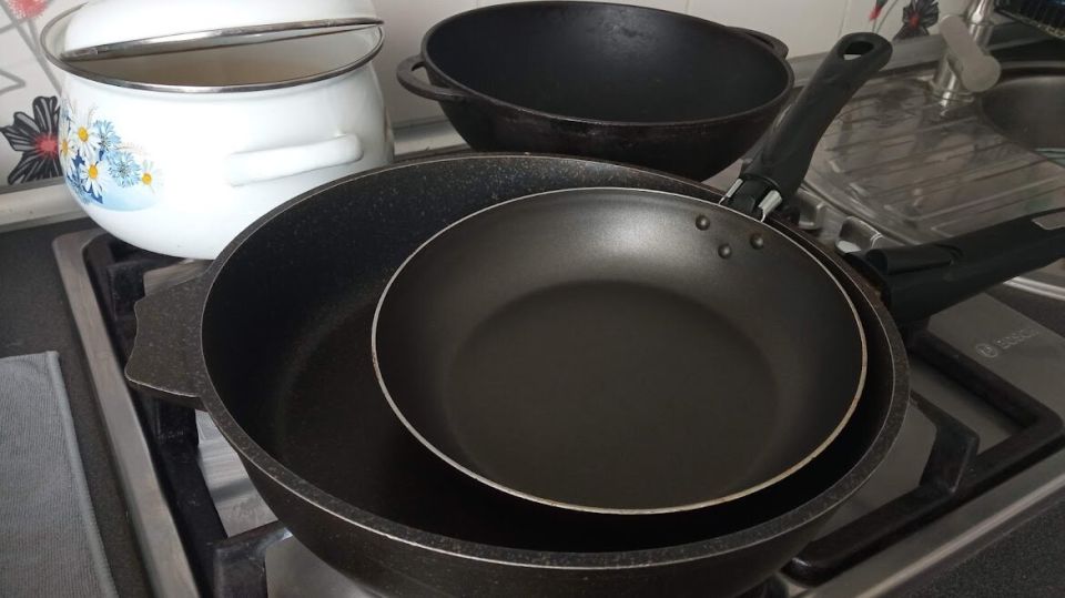 Когда старая посуда может угрожать вашему здоровью?